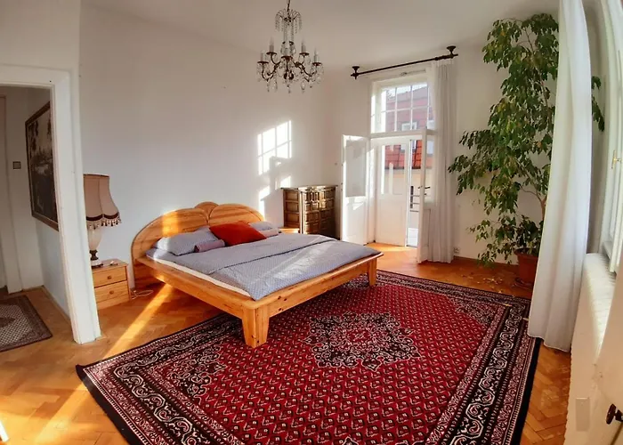 In Prague-big+comfy Habitación en casa particular *