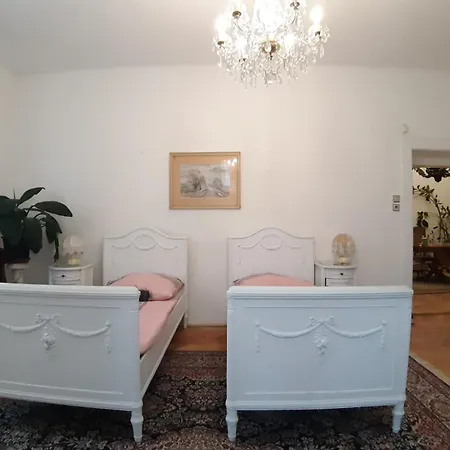 In Prague-big+comfy Habitación en casa particular Praga