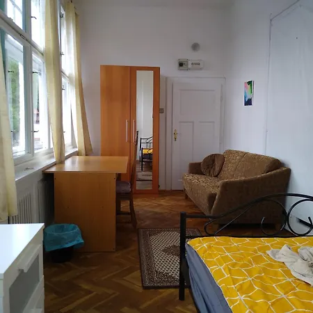 In Prague-big+comfy Habitación en casa particular