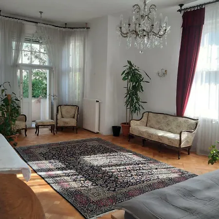 In Prague-big+comfy Praha