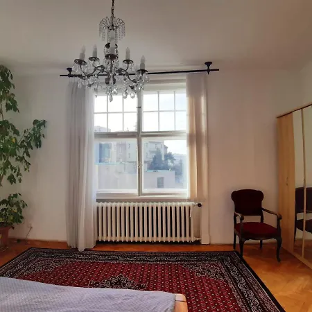 Habitación en casa particular In Prague-big+comfy *